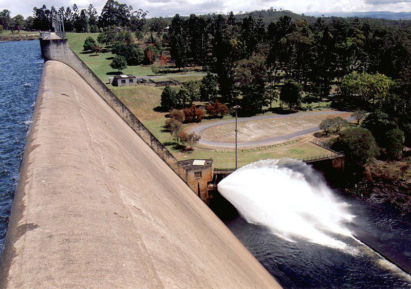Tinaroo 2001 Tinaroo Dam, Queensland